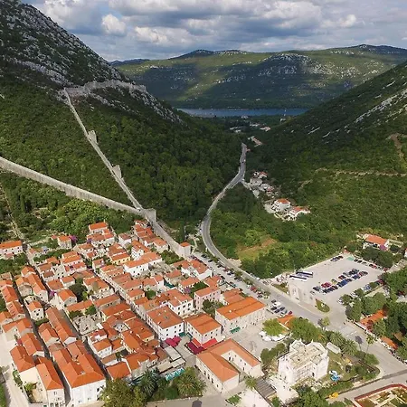 Appartement 4 Bedroom Nice In Luka Luka (Dubrovnik-Neretva)