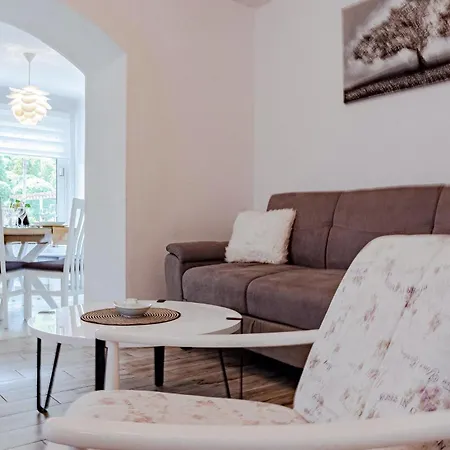 4 Bedroom Nice In Luka Luka (Dubrovnik-Neretva)